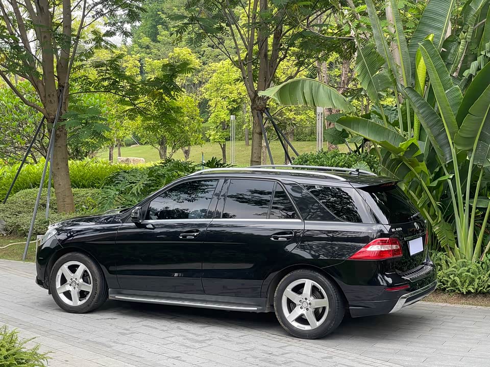 Mercedes-Benz M class