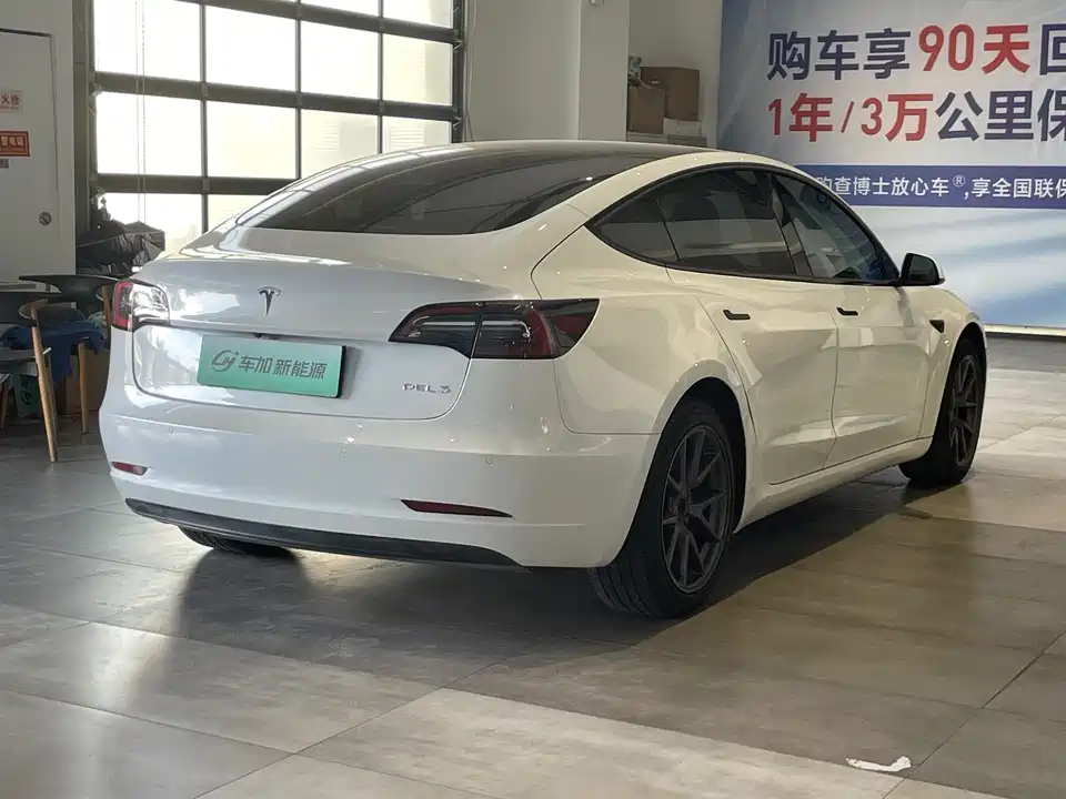 Tesla Model 3 Tesla Model 3