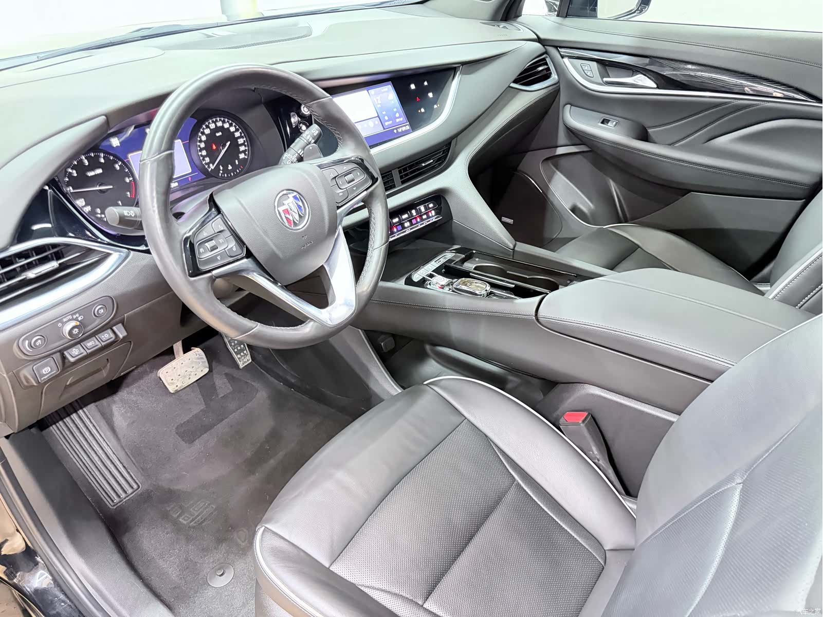 Buick Enclave, 2023 21