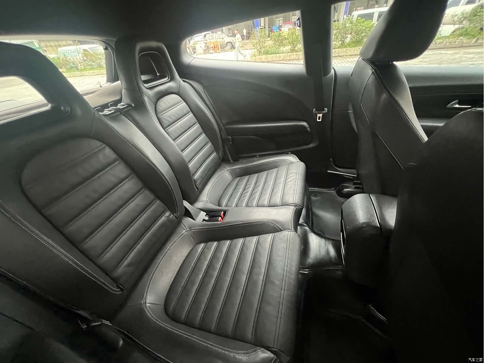 Volkswagen R-Line, 2014 6