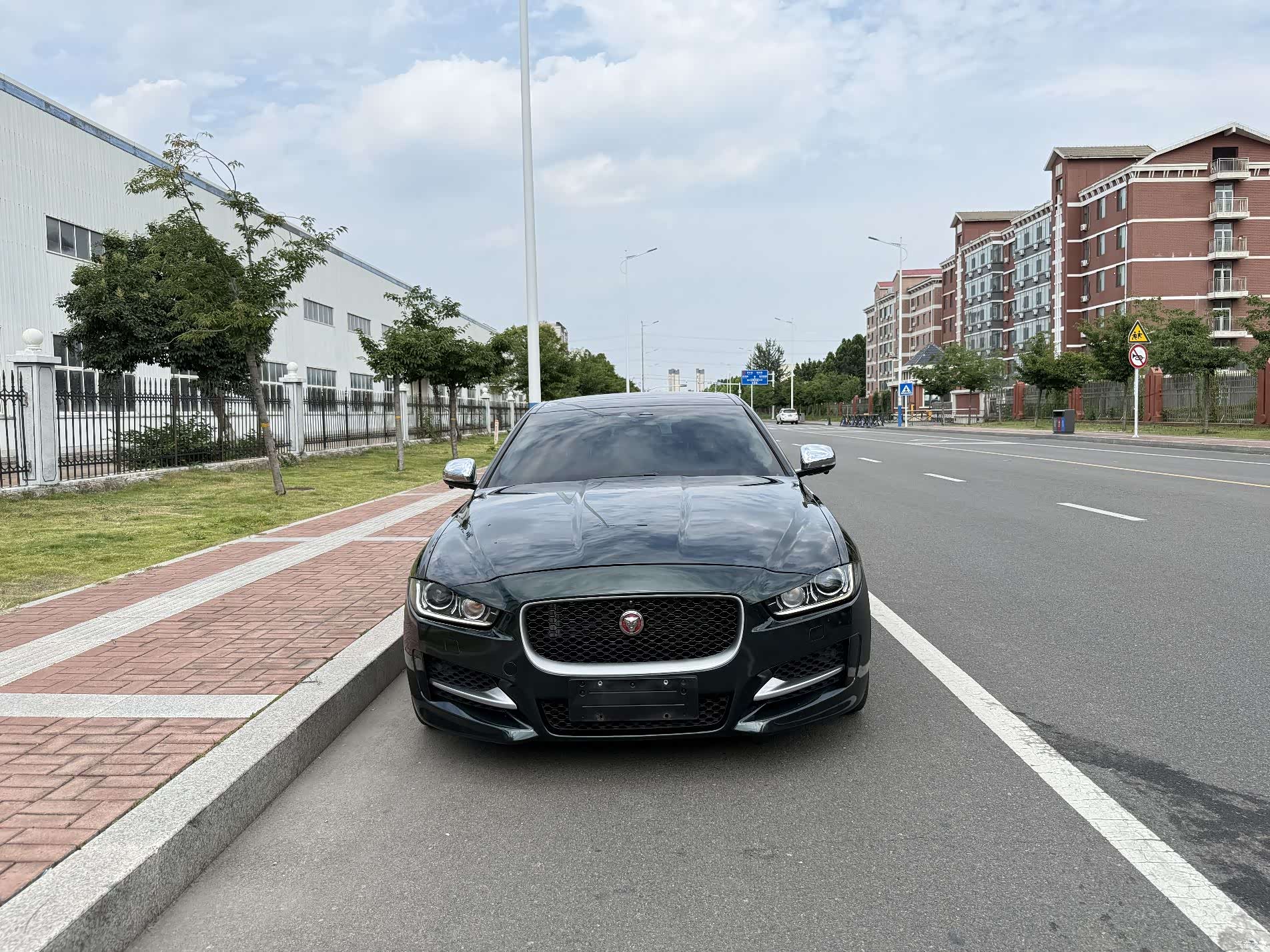 Jaguar XE, 2016 2