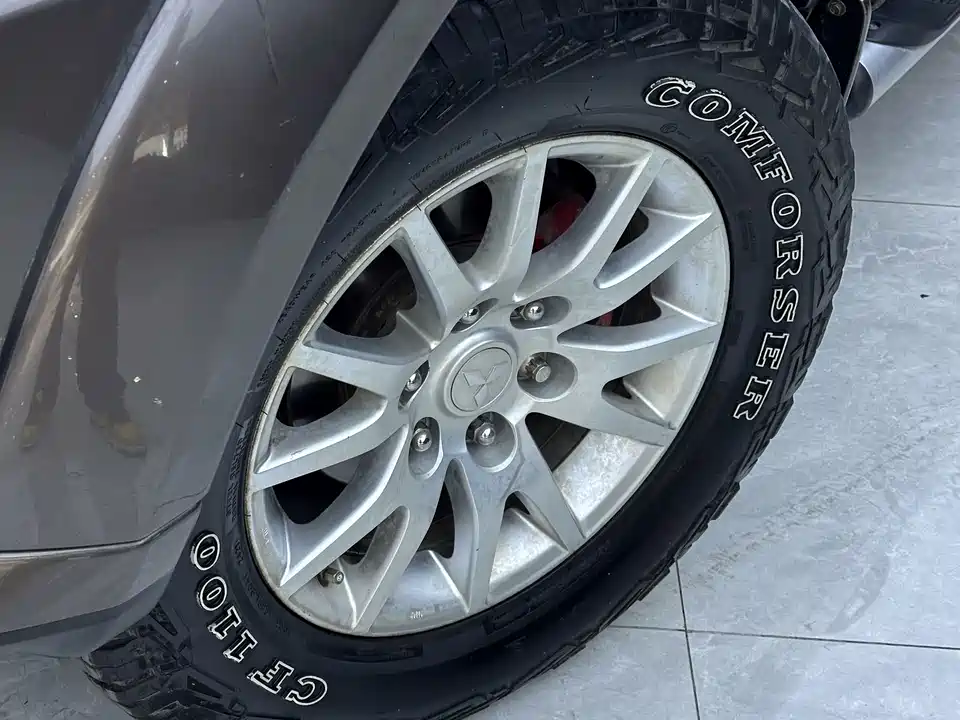 Mitsubishi Pajero Jinchang