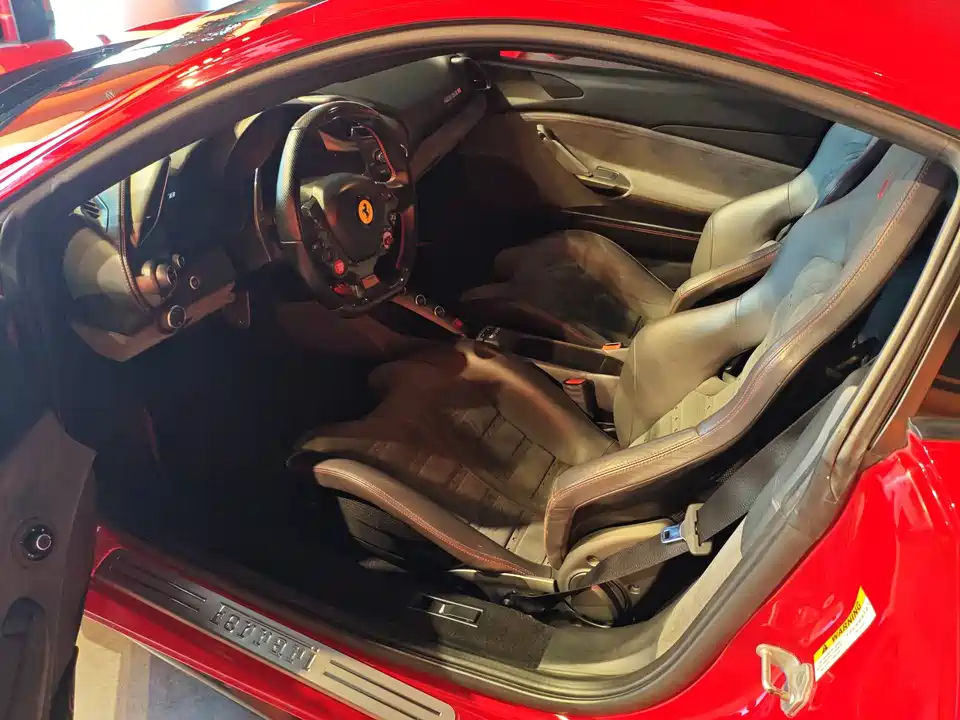 Ferrari 488