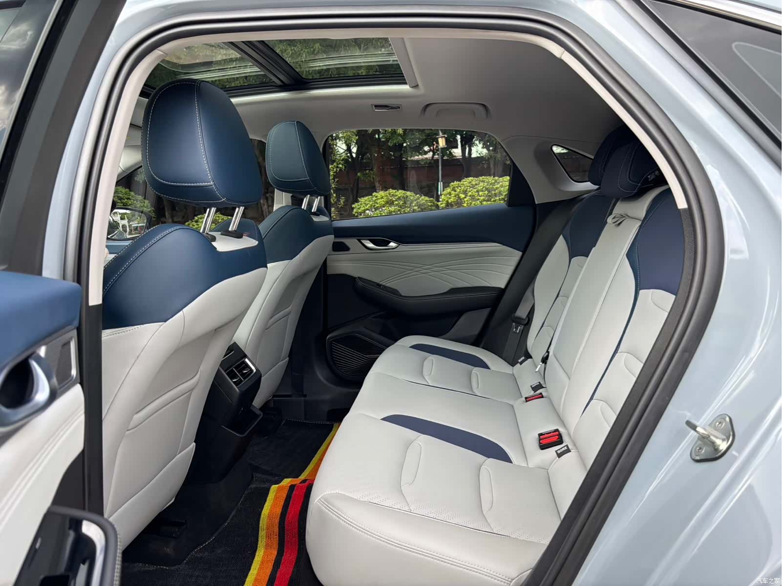 Geely Preface, 2022 18