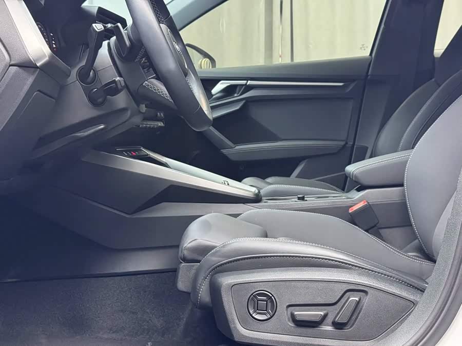 Audi A3 2022, фото 4