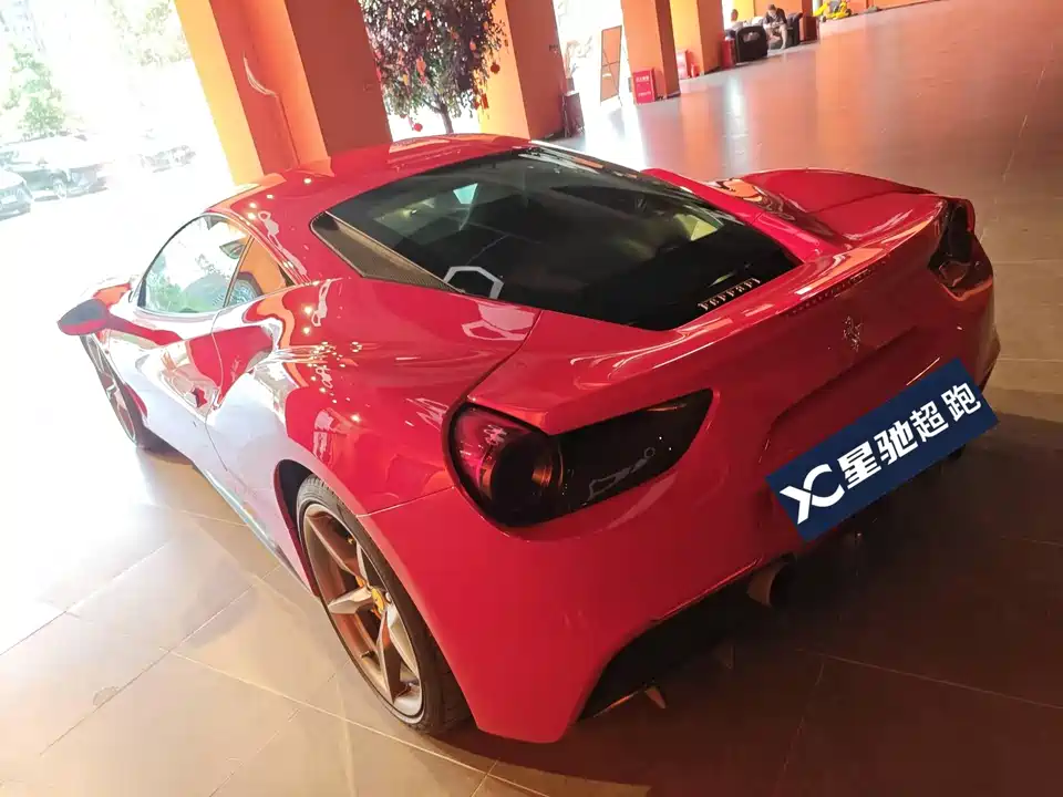 Ferrari 488
