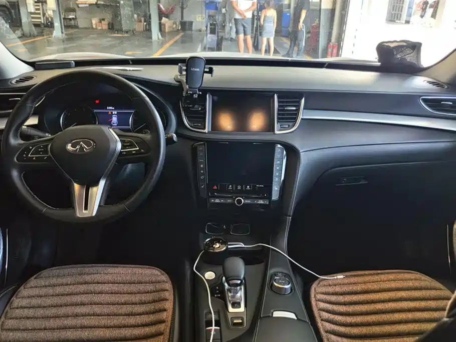 Infiniti QX50