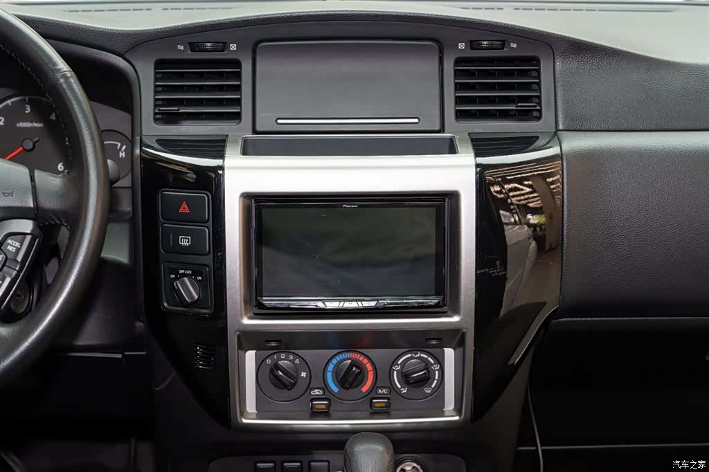 Nissan Patrol, 2019 15