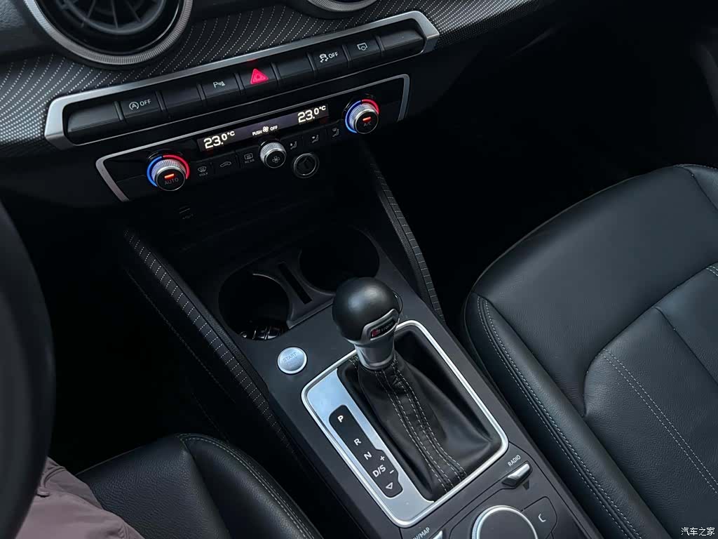 Audi Q2L, 2022 16