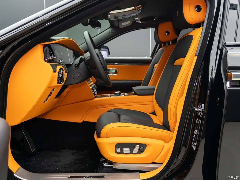 Rolls-Royce Ghost, 2022 10