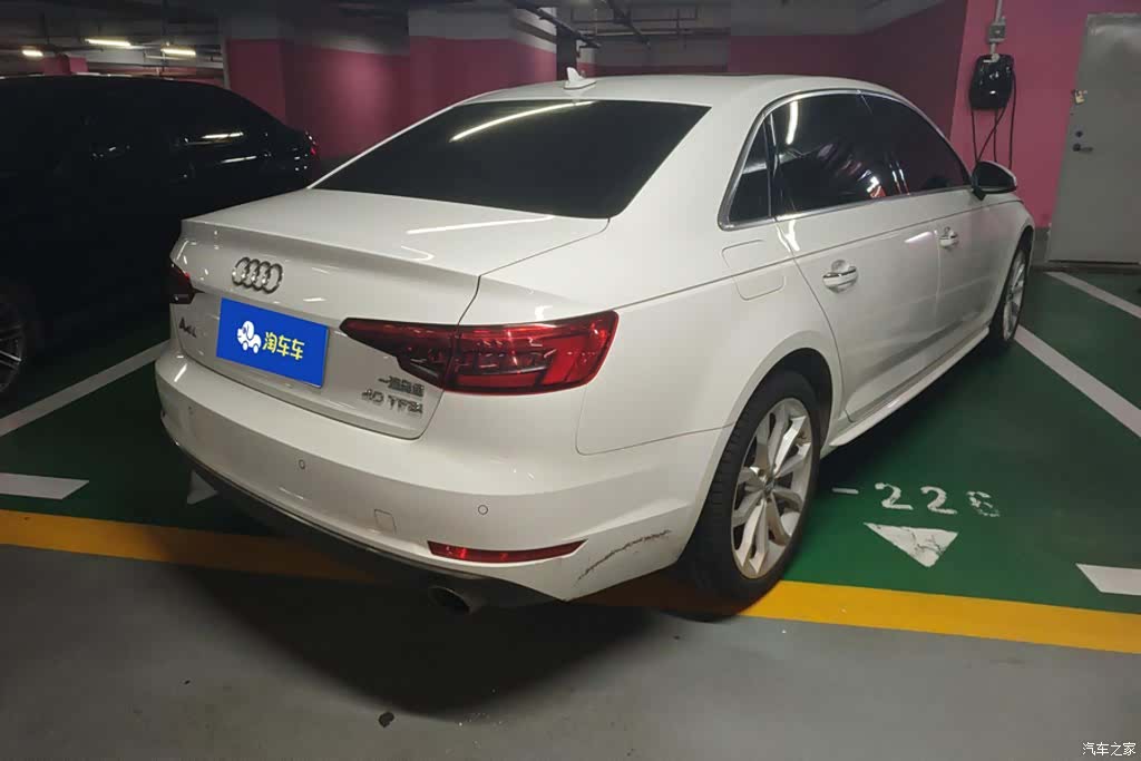 Audi A4L, 2017 3