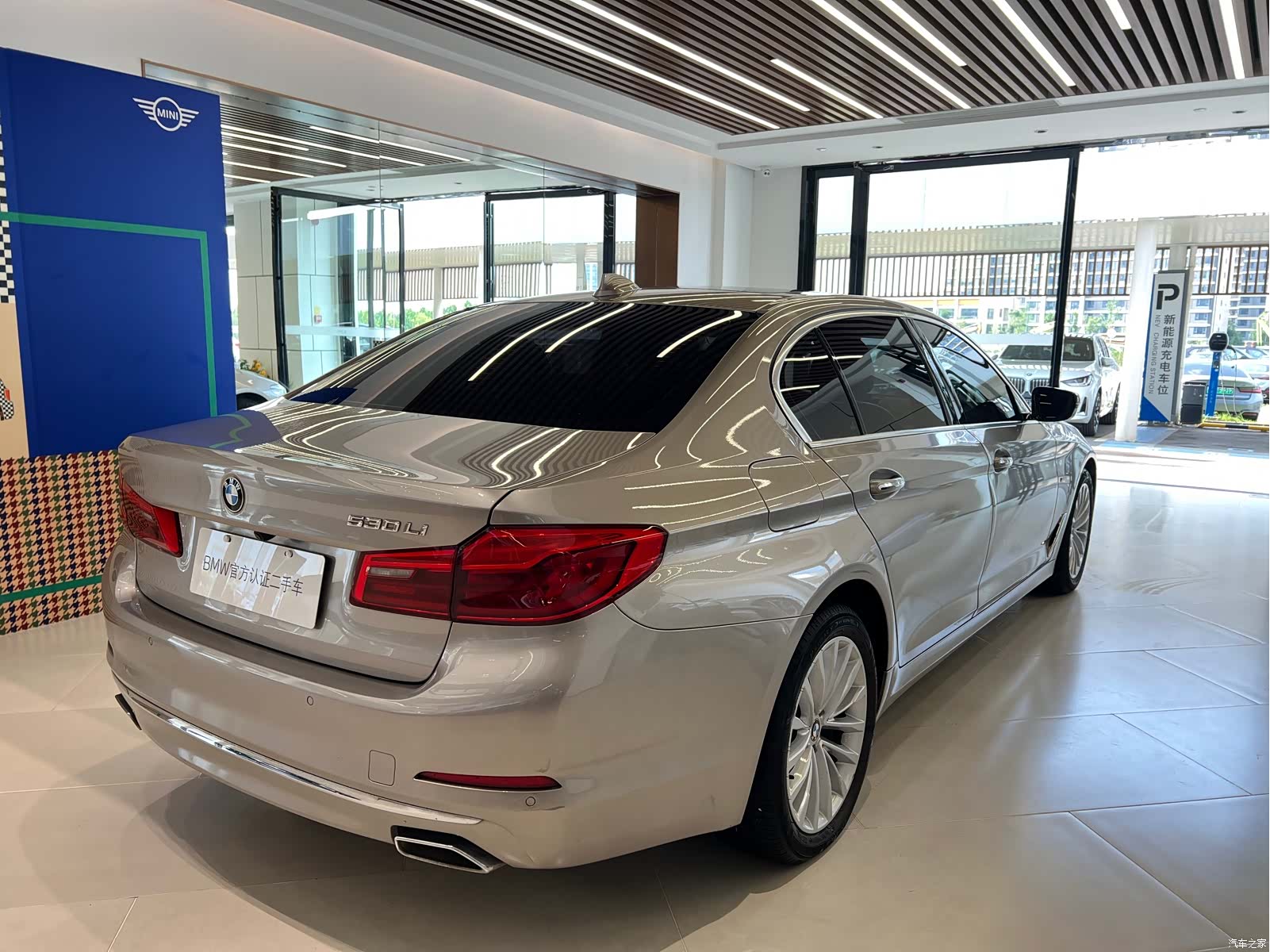 BMW 5 Series, 2018 6