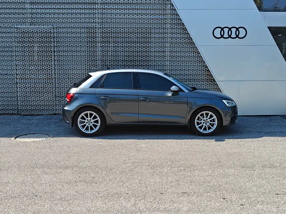 Audi A1