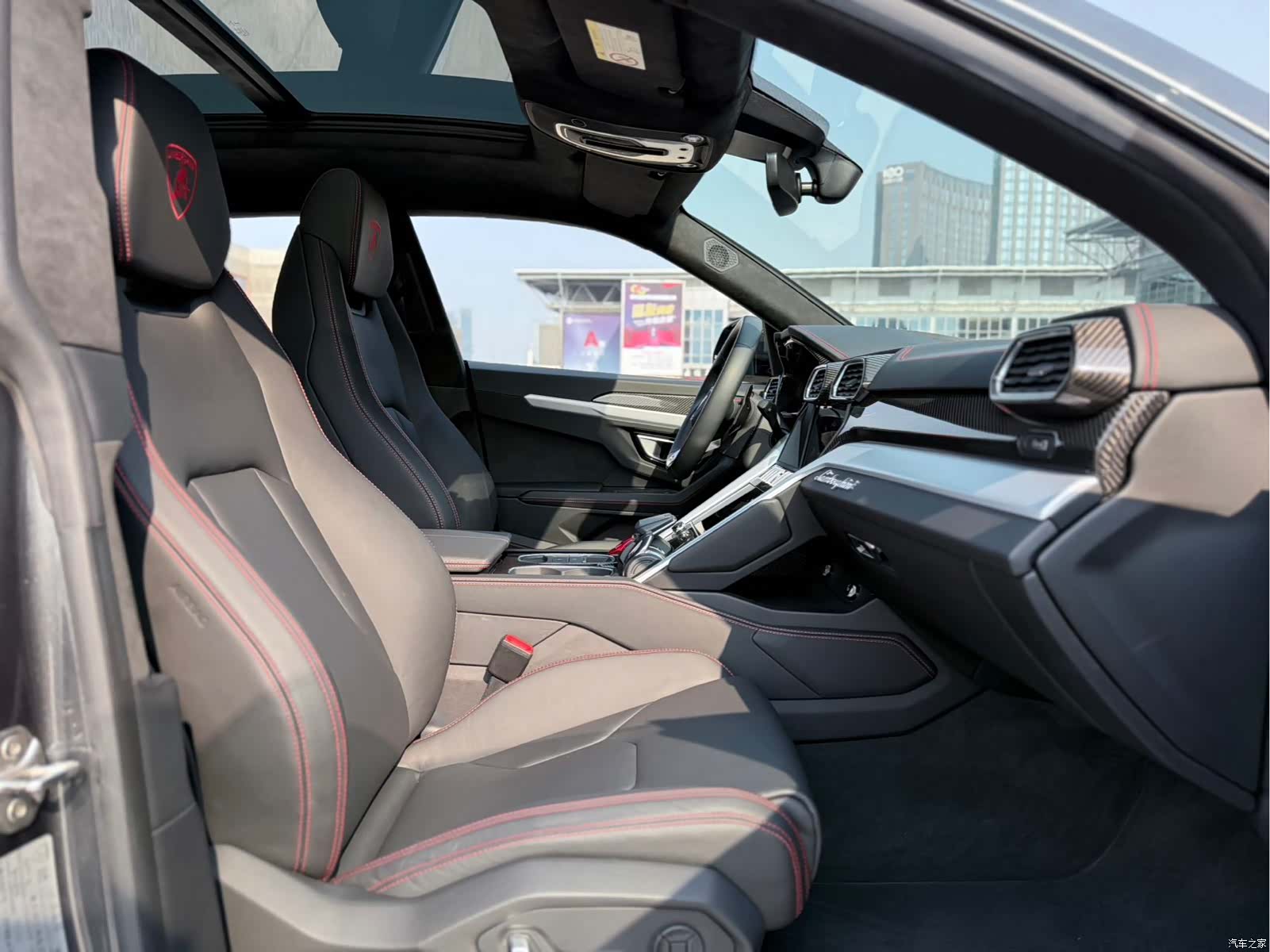 Lamborghini Urus, 2019 19