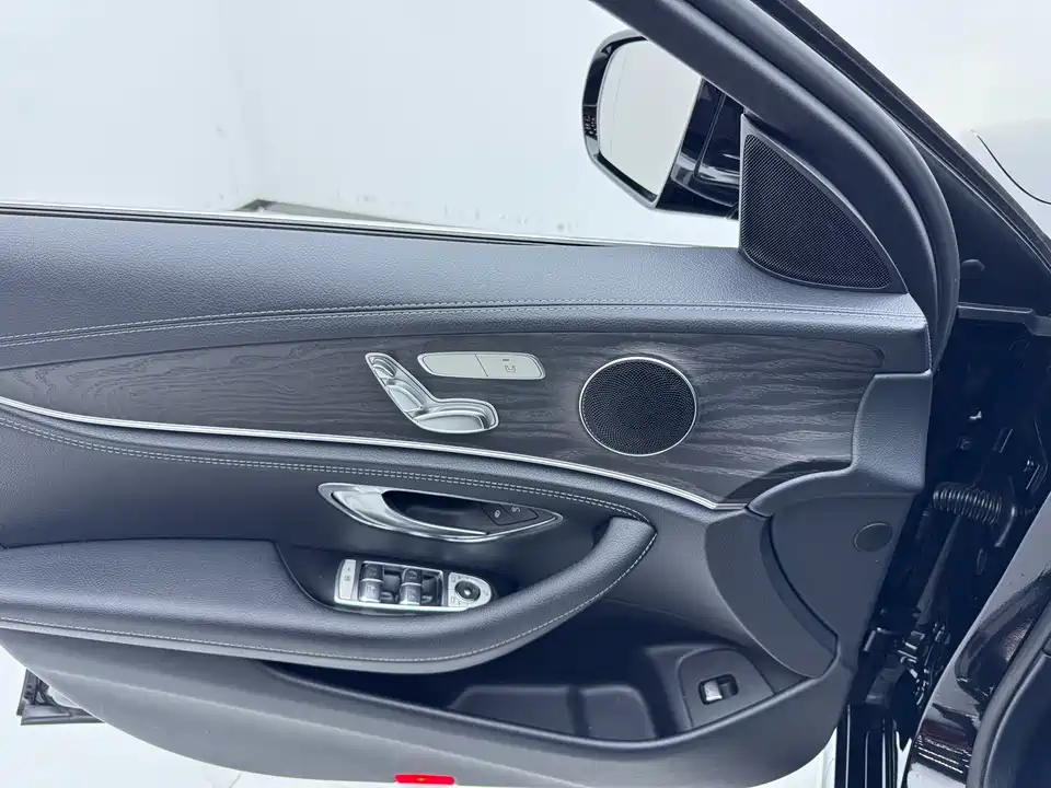 Mercedes-Benz E-class Mercedes-Benz E-class