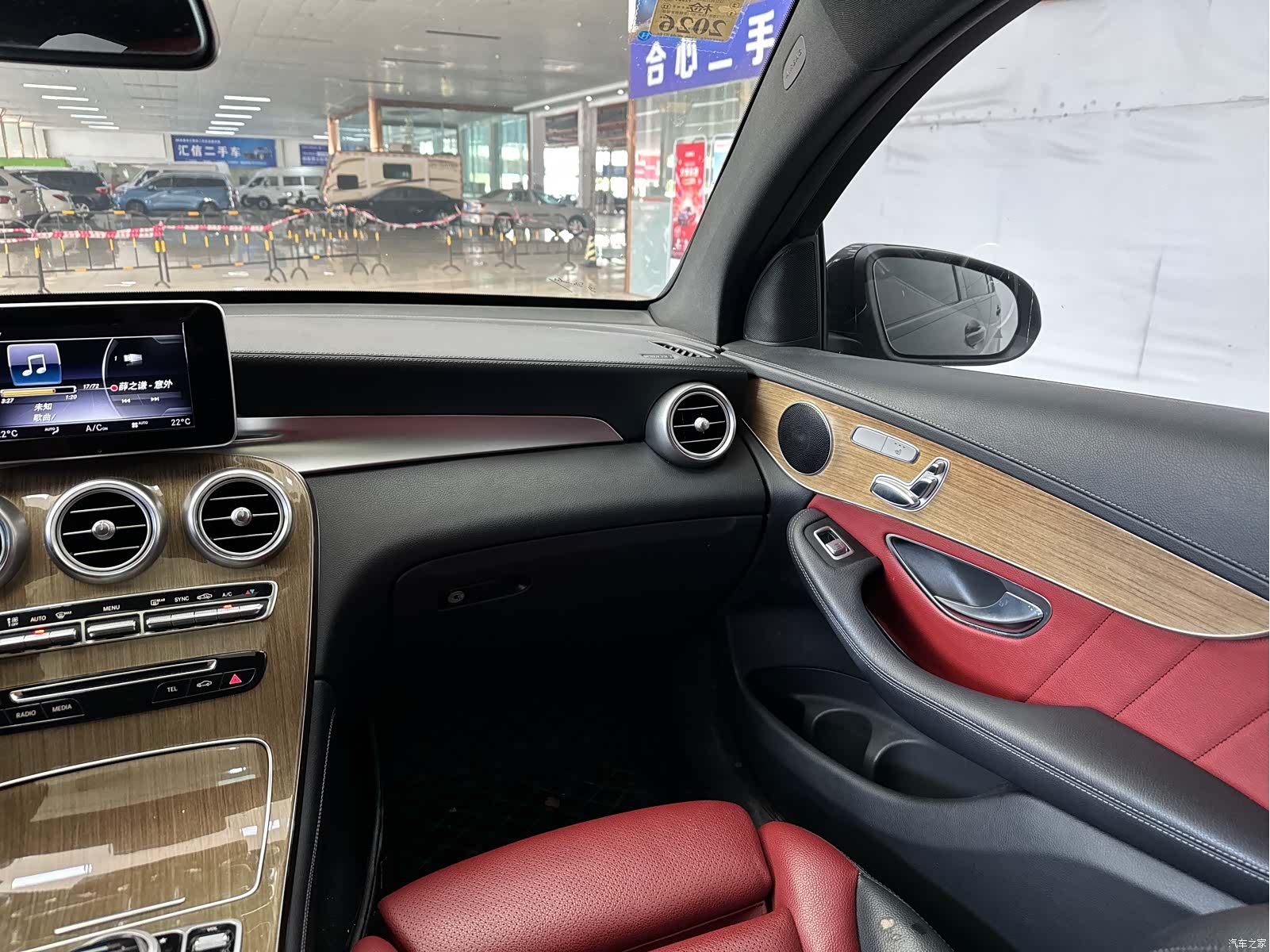 Mercedes-Benz GLC, 2018 14
