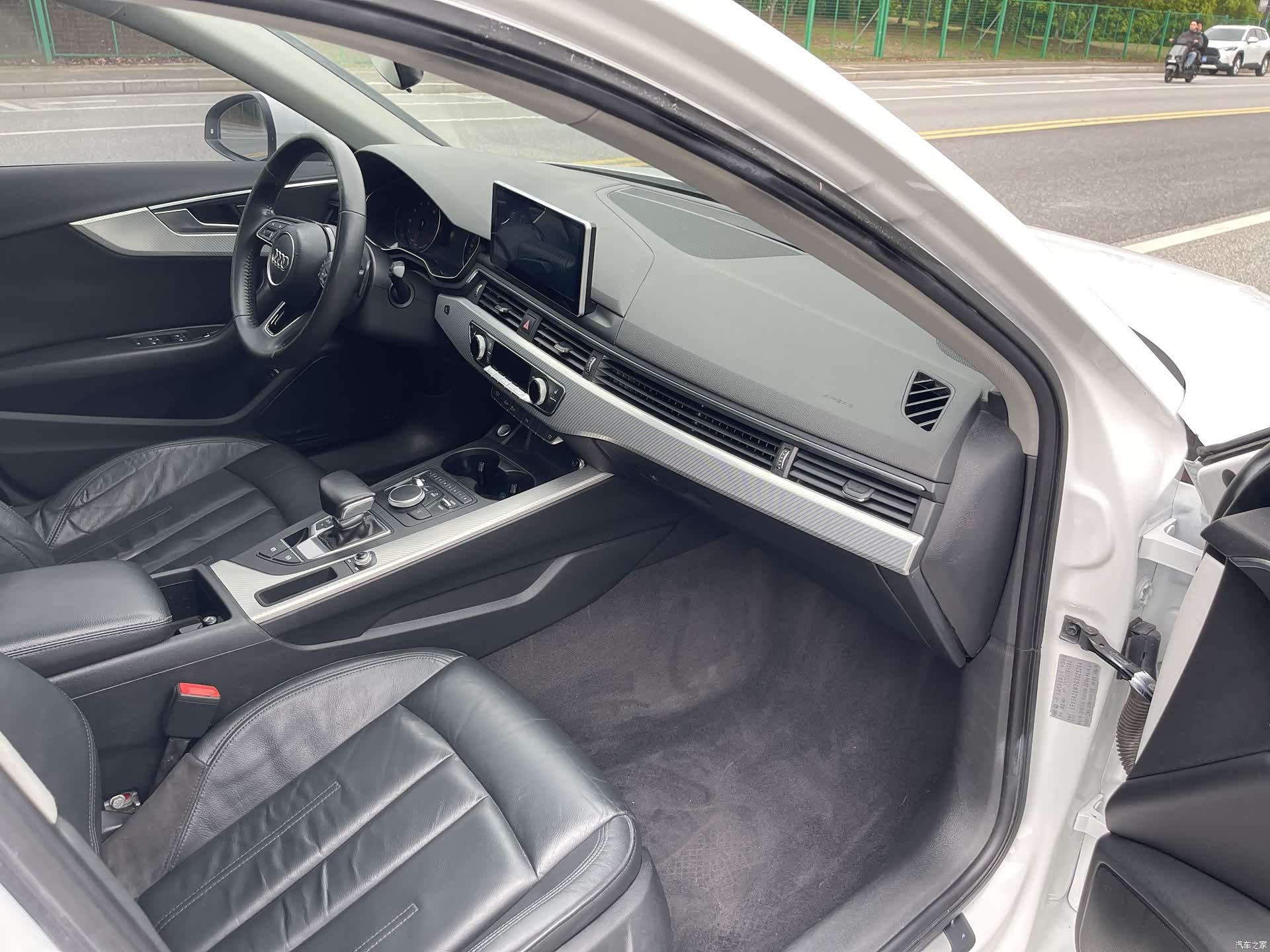 Audi A4L, 2017 6