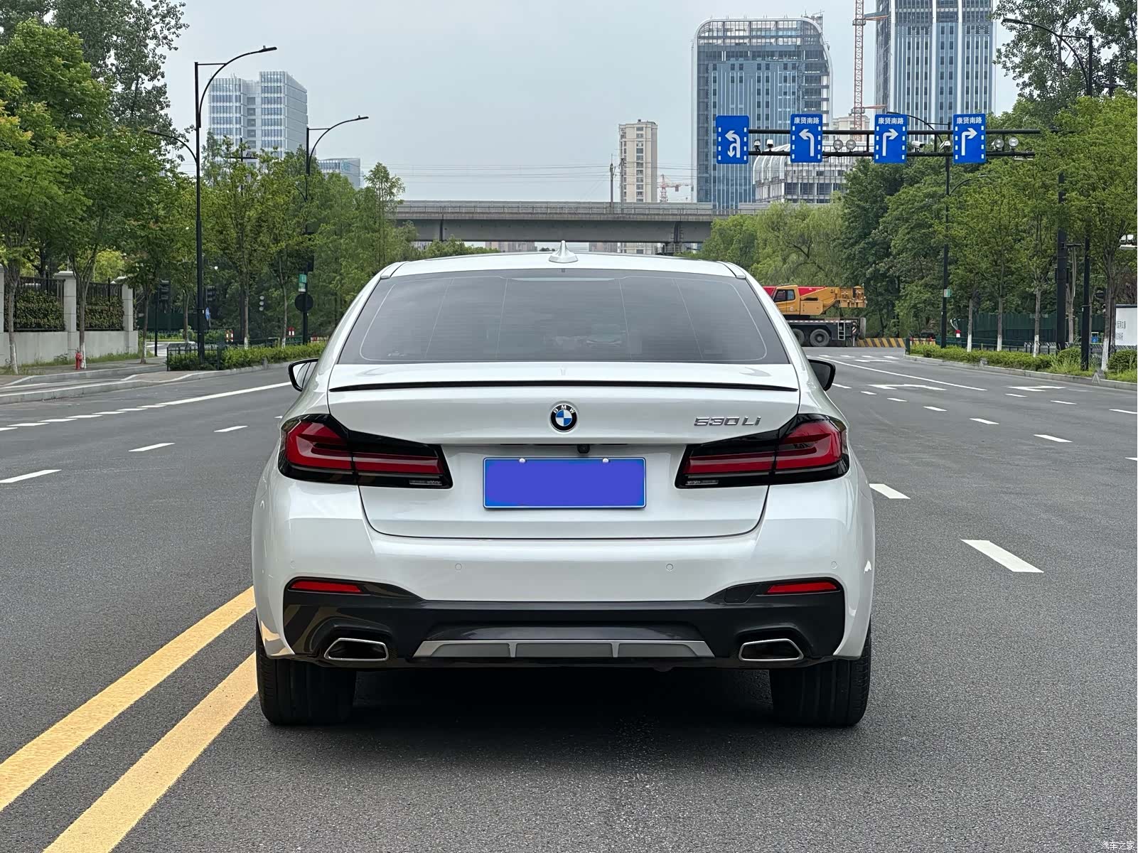 BMW 5 Series, 2022 все фото