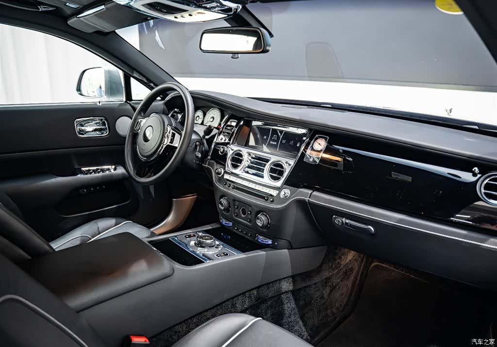 Rolls-Royce Wraith, 2018 17