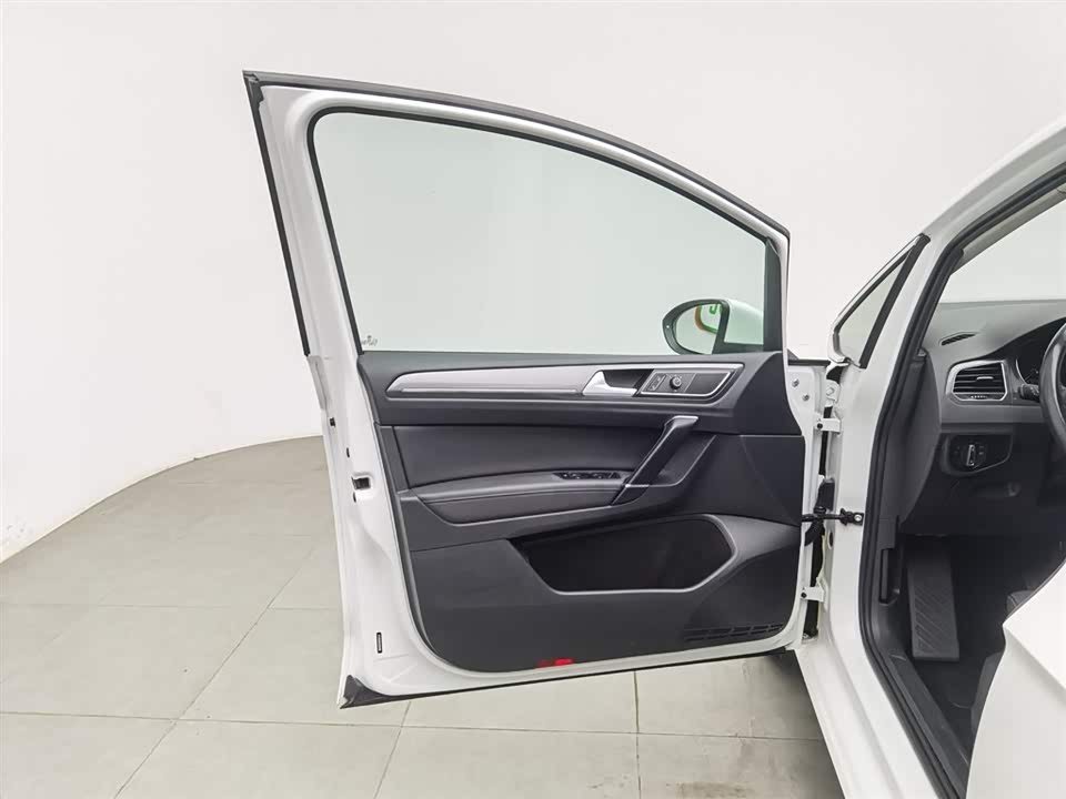 Volkswagen Golf*Jiayu