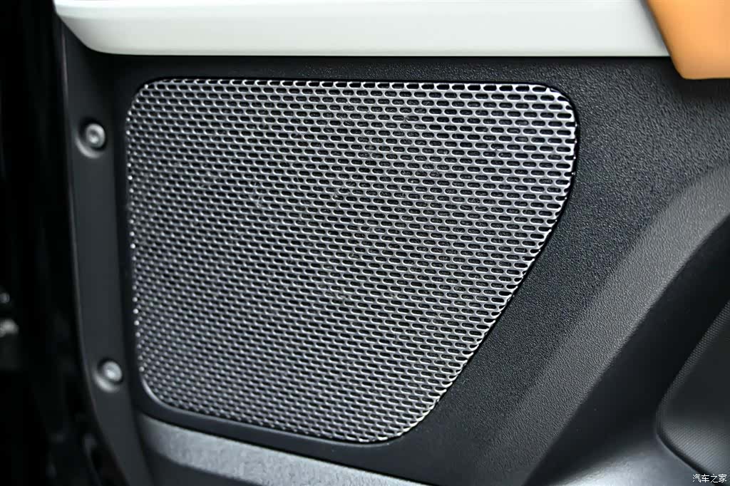Land Rover Defender, 2024 26