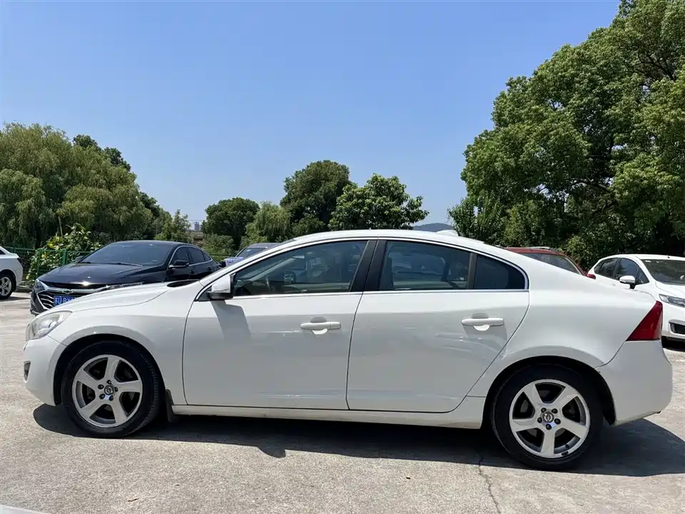 Volvo S60