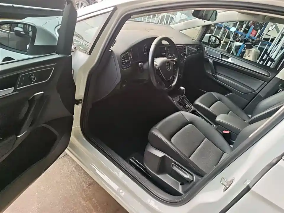 Volkswagen Golf*Jiayu