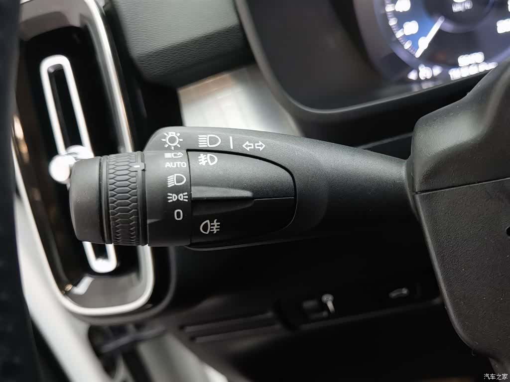 Volvo XC40, 2019 21