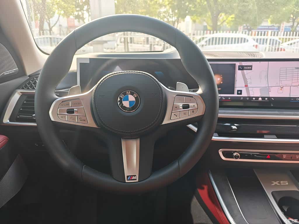 BMW X5, 2024 11