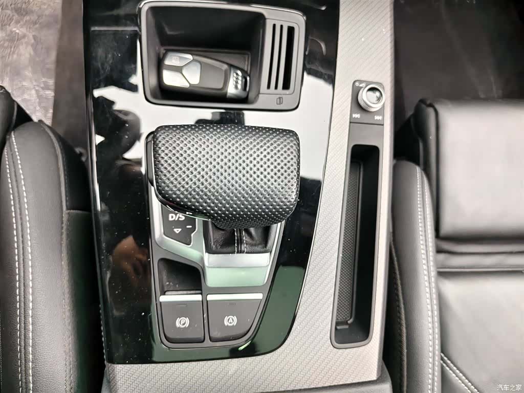 Audi Q5L, 2024 8