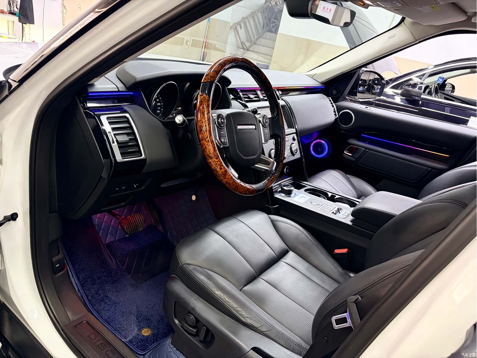 Land Rover Discovery, 2019 6