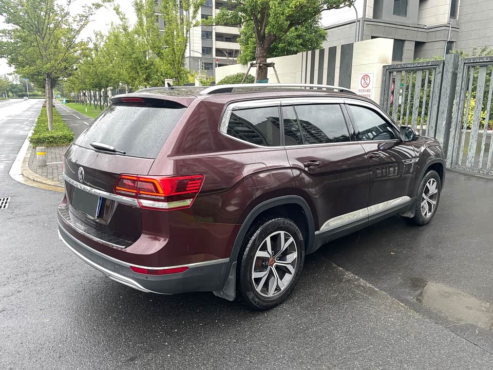 Volkswagen Tourang