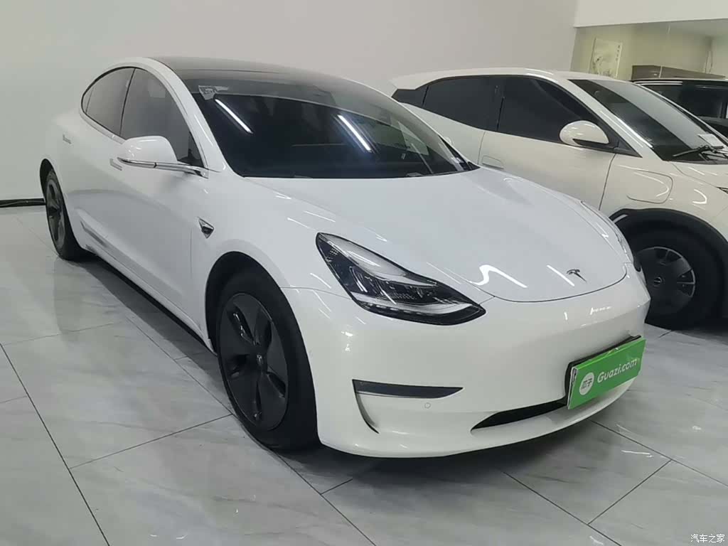 Tesla Model 3, 2020 4