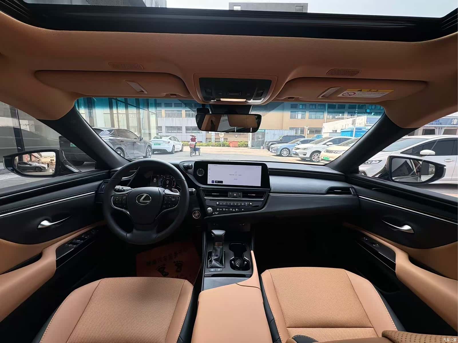 Lexus ES, 2022 7