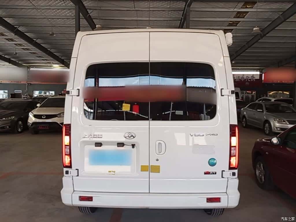 Maxus V80, 2025 4