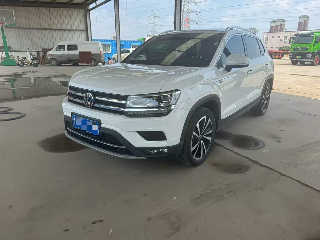 Volkswagen Tharu