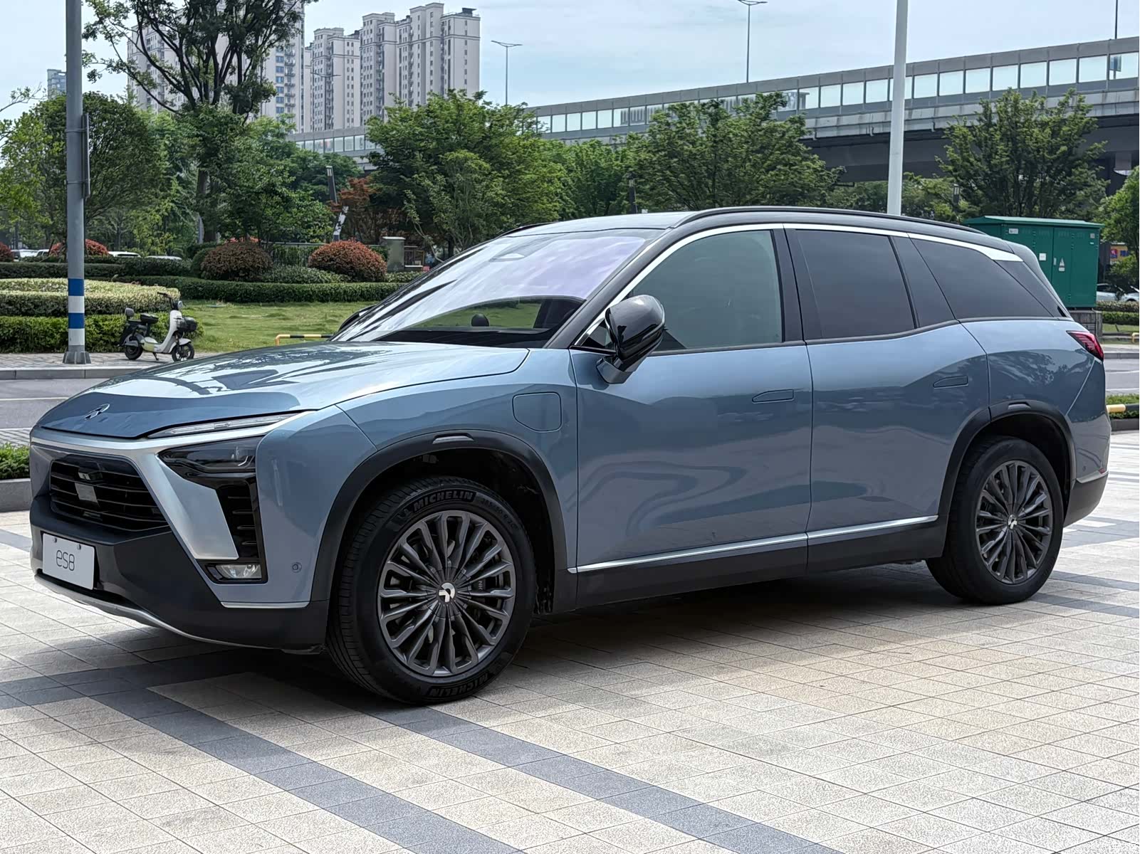 NIO ES8, 2021 1