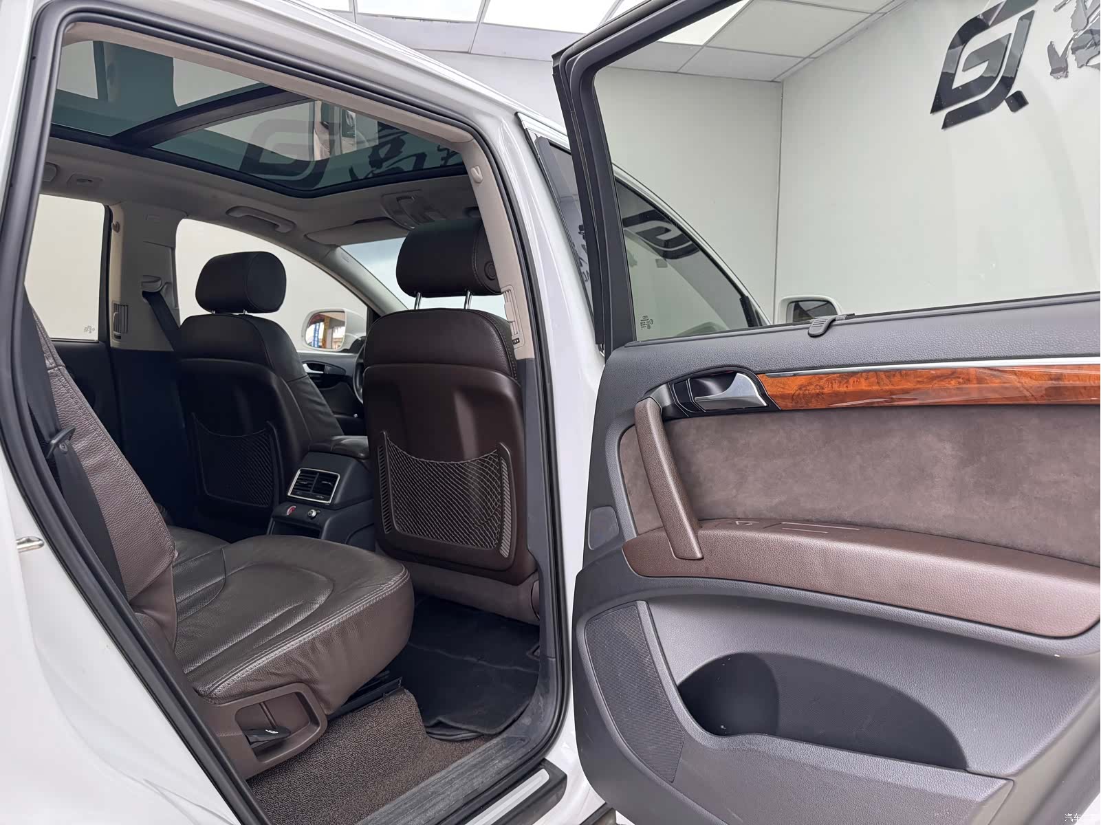 Audi Q7, 2015 11