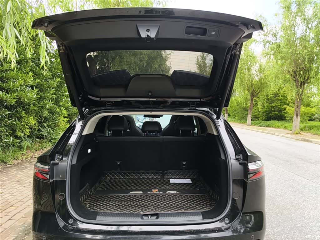 Roewe RX5, 2022 19