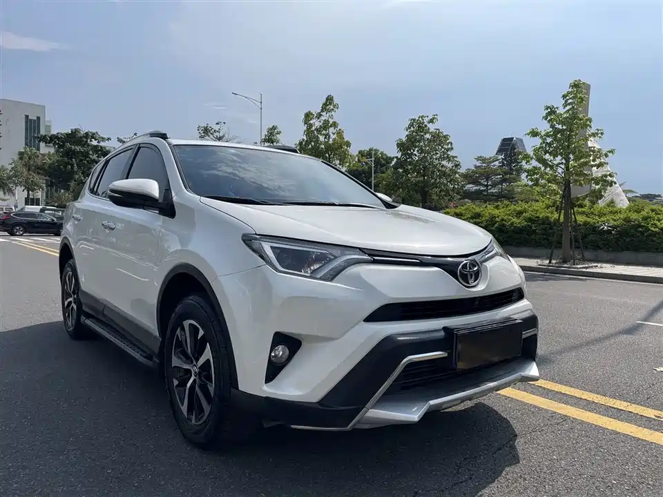Toyota RAV4 Rongfang