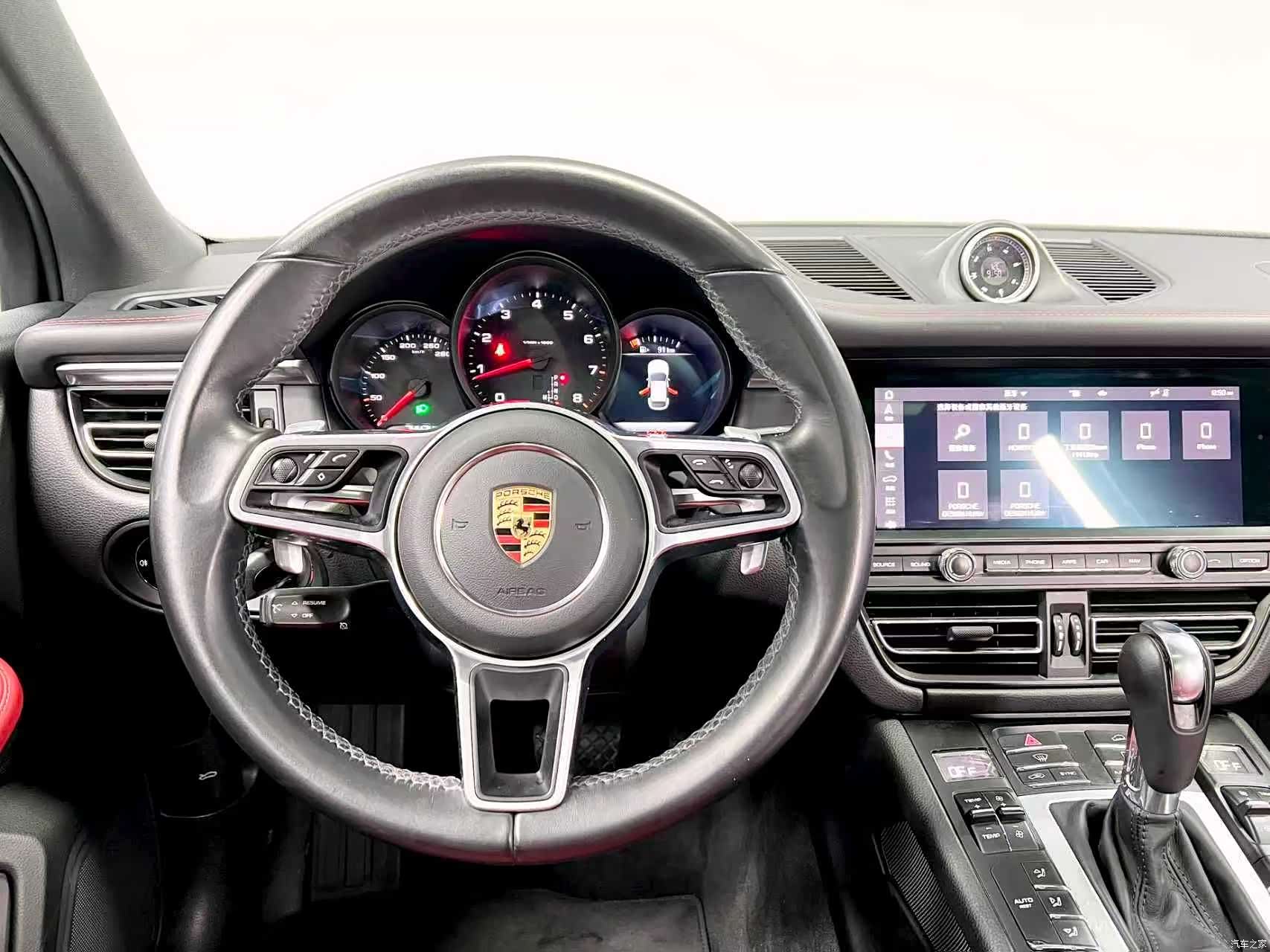 Porsche Macan, 2021 10