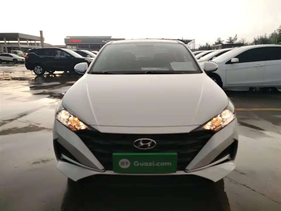 Hyundai Accept