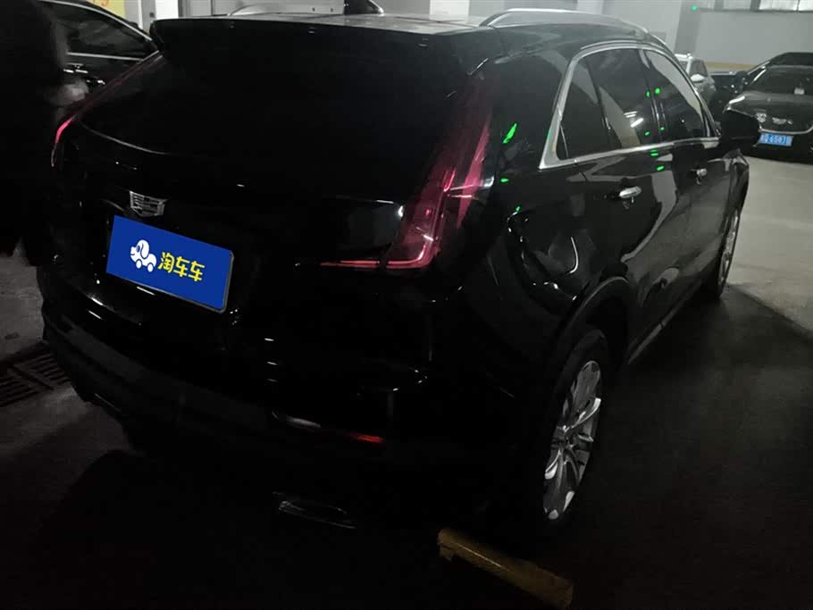 Cadillac XT4