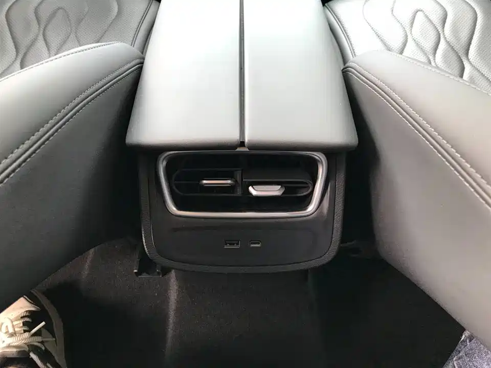 Chery Fulwin Fengyun A8L