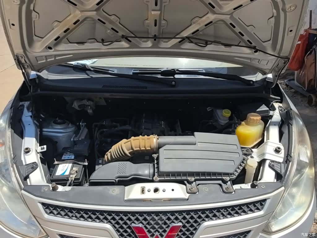 Wuling V, 2018 20