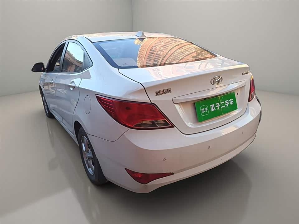 Hyundai Rena