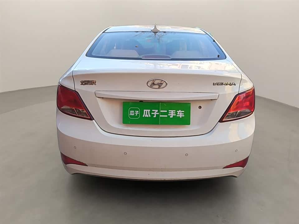 Hyundai Rena