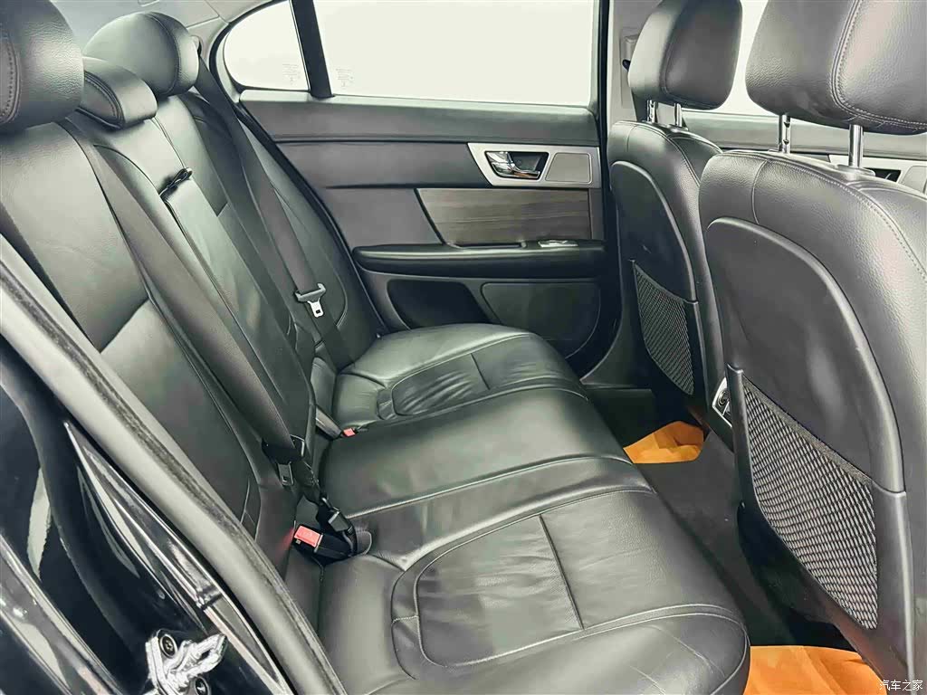 Jaguar XF, 2014 27