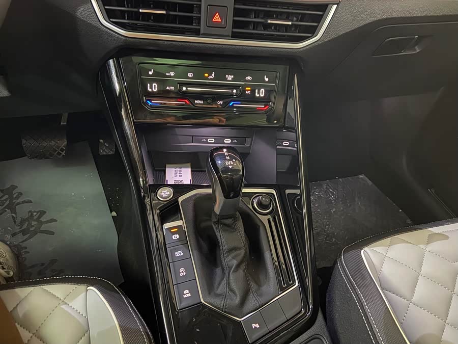Volkswagen Tayron 2022, фото 24