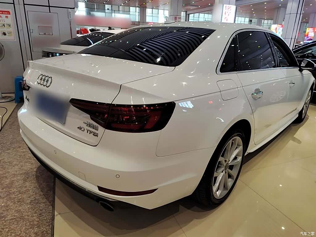 Audi A4L, 2018 7